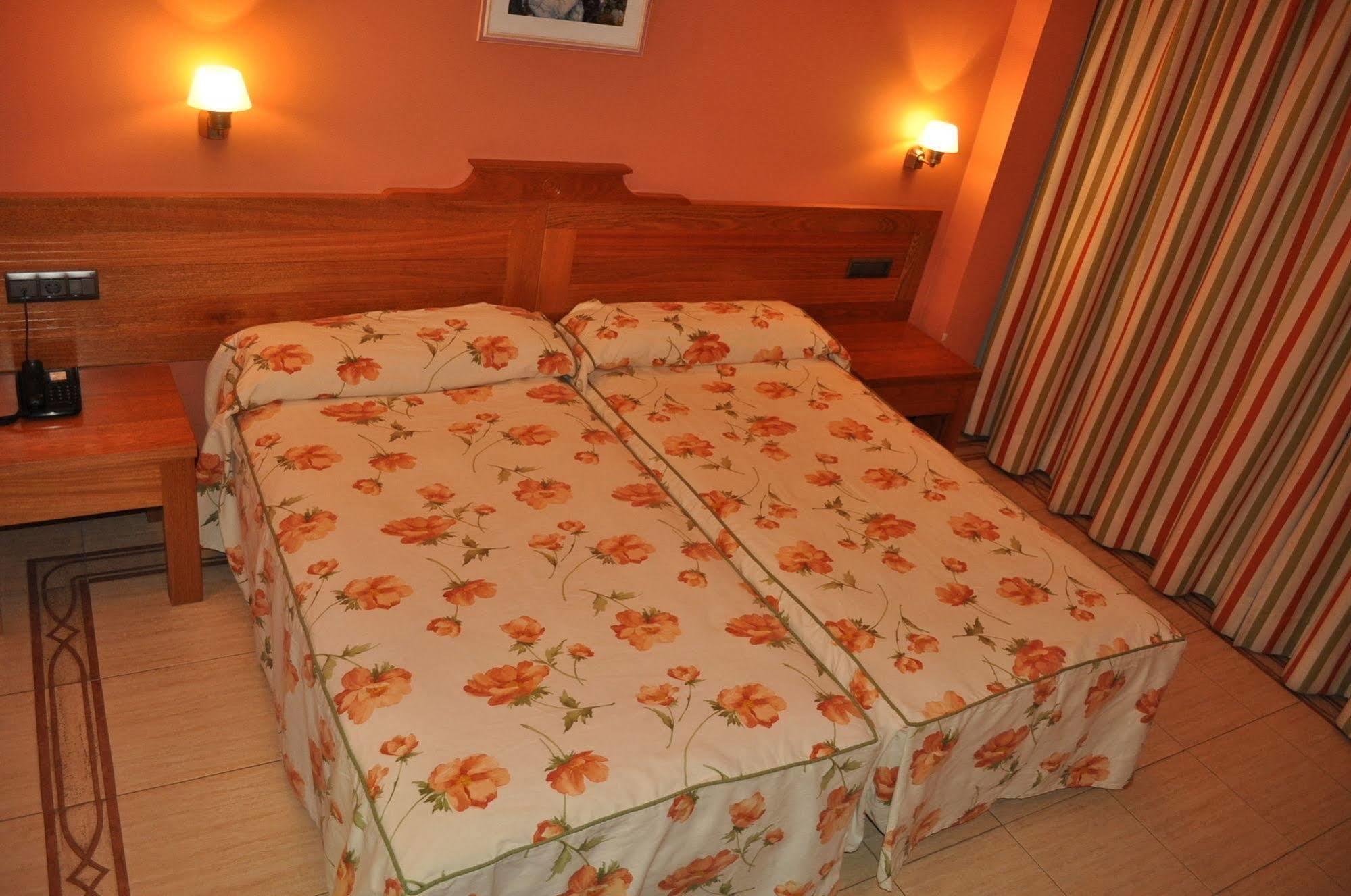Gran Liber & Playa Golf Noja