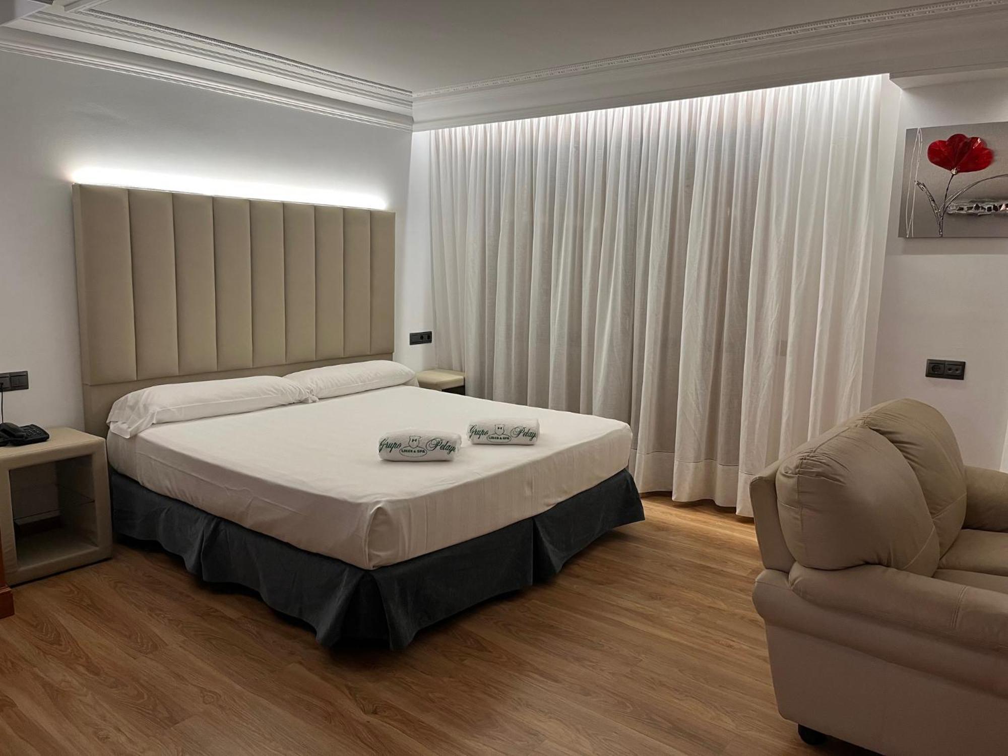 Hotel Gran Liber & Playa Golf 4*