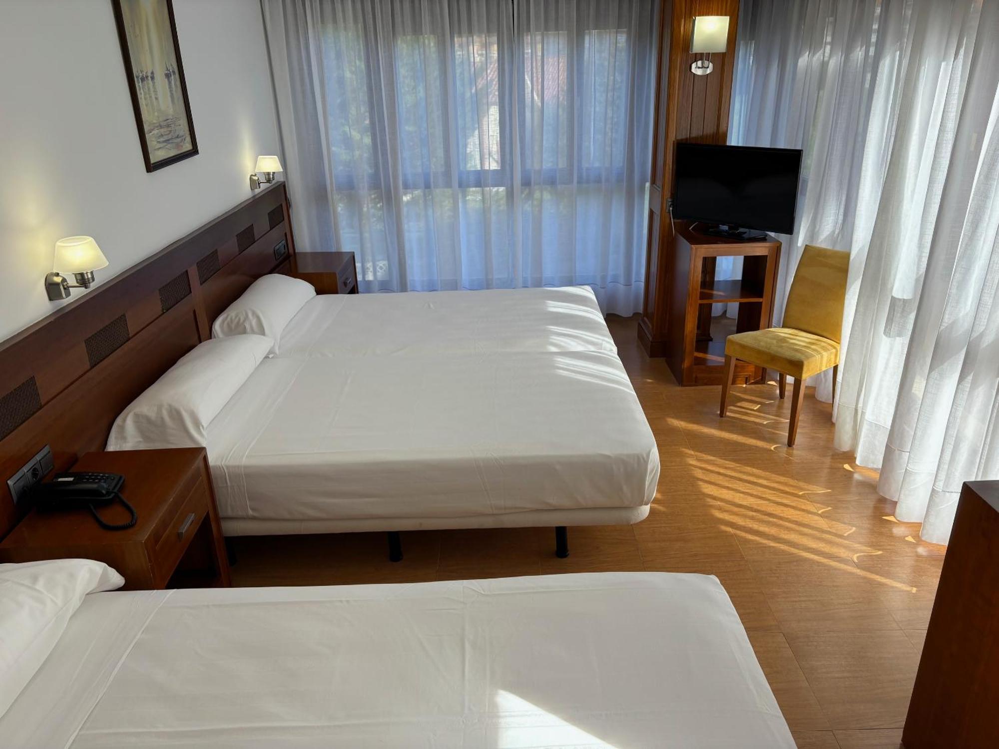 Hotel Gran Liber & Playa Golf Noja